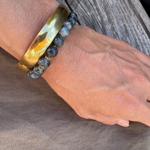 Armband av halvädelstenar – Labradorit