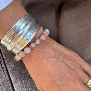 Armband av halvädelstenar – Rosa melerad Jaspis